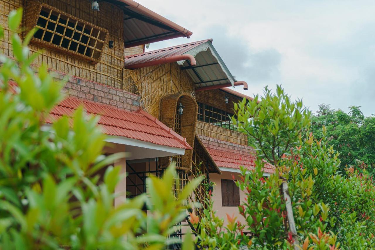 Canalview Private Cottage Azhikkal Ayiram Thengu Panmana Εξωτερικό φωτογραφία
